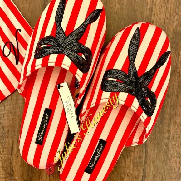 NWT Victoria’s Secret✨Satin Slippers - Picture 4 of 6